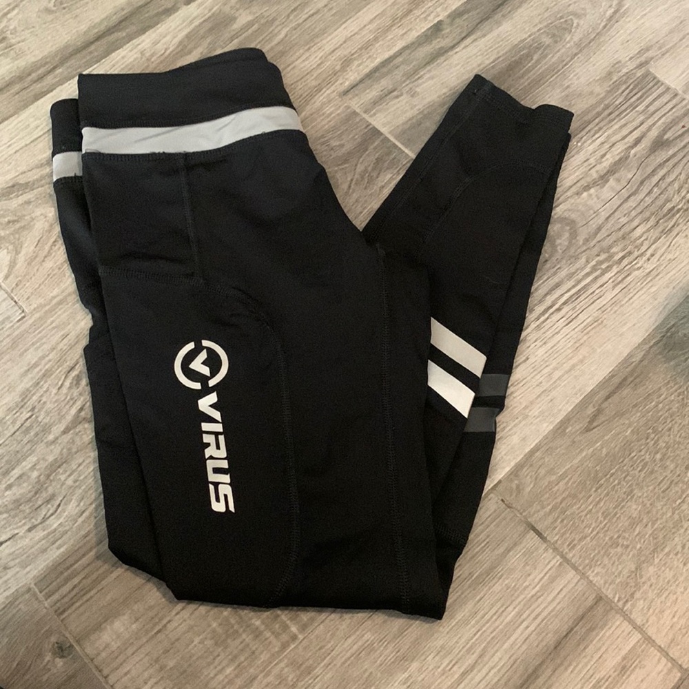 Virus leggings